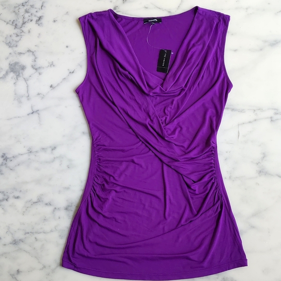 NWT. Express Rayon/Spandex Long Sleeveless top w/front design&waist side elastic - Picture 3 of 5